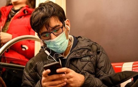 Metroya daxil olan sərnişinlərin hərarəti yoxlanılır