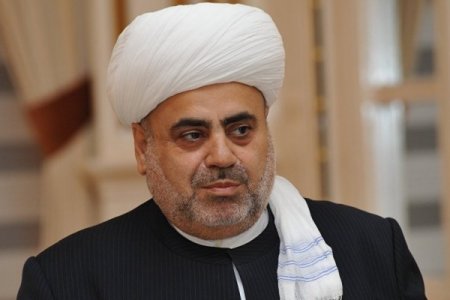 Allahşükür Paşazadə Azərbaycan xalqını təbrik etdi