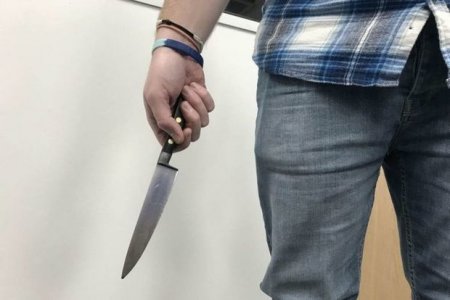 Saatlıda kişi anasını bıçaqladı