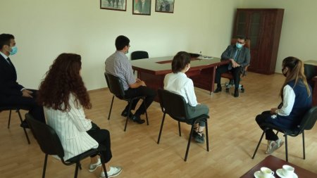 Novruz Aslanov gənclərlə görüşdü