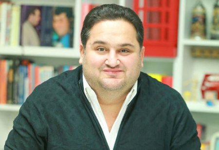 Murad Dadaşov daha bir aparıcını “Xəzər”ə gətirdi - FOTO