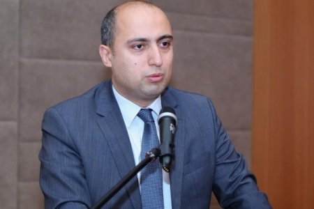 Təhsil naziri tələbə adını qazananları təbrik etdi