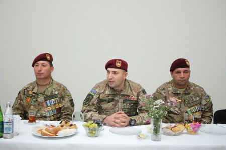 Reabilitasiya kursu keçən müharibə əlilləri ilə növbəti görüş olub