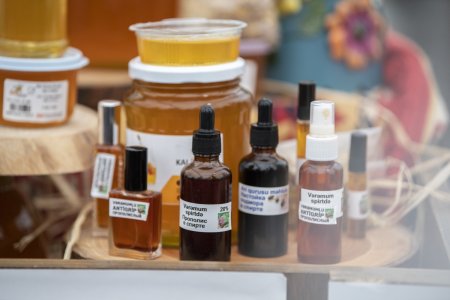 Bu il Bal yarmarkasında 90 tona yaxın arıçılıq məhsulu satılıb