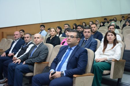 “Əbədiyyət yolu” kitabının təqdimat mərasimi keçirilib