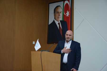 “Əbədiyyət yolu” kitabının təqdimat mərasimi keçirilib